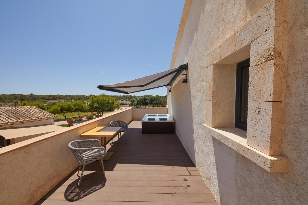 Junior Suite with Outdoor Jacuzzi