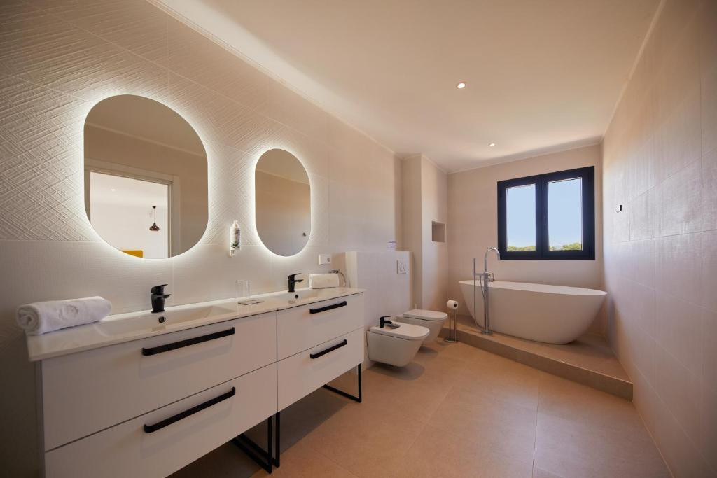 Junior Suite with Outdoor Jacuzzi