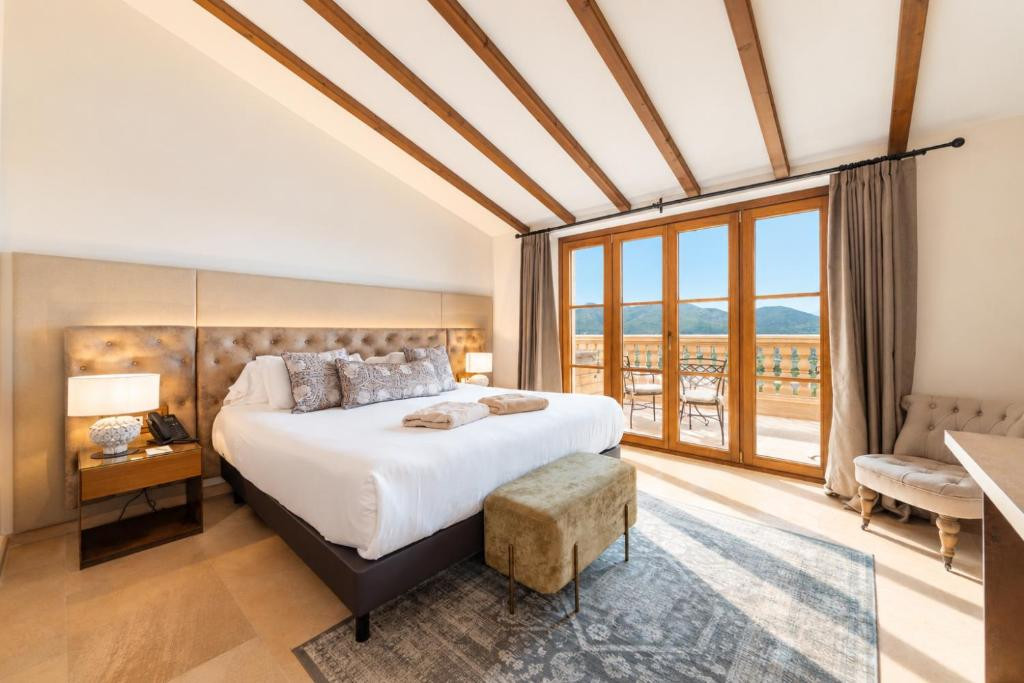 Deluxe Suite with Terrace