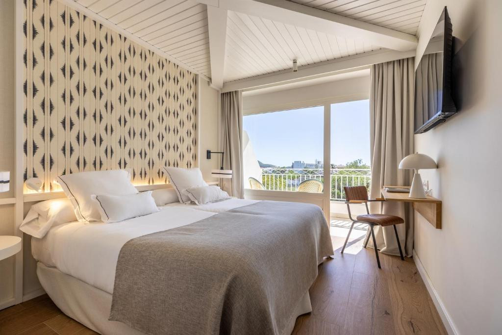 Standard Room with balcony