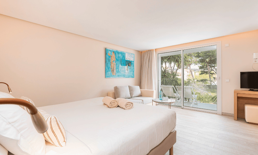 Double Room Superior with Lateral Sea View