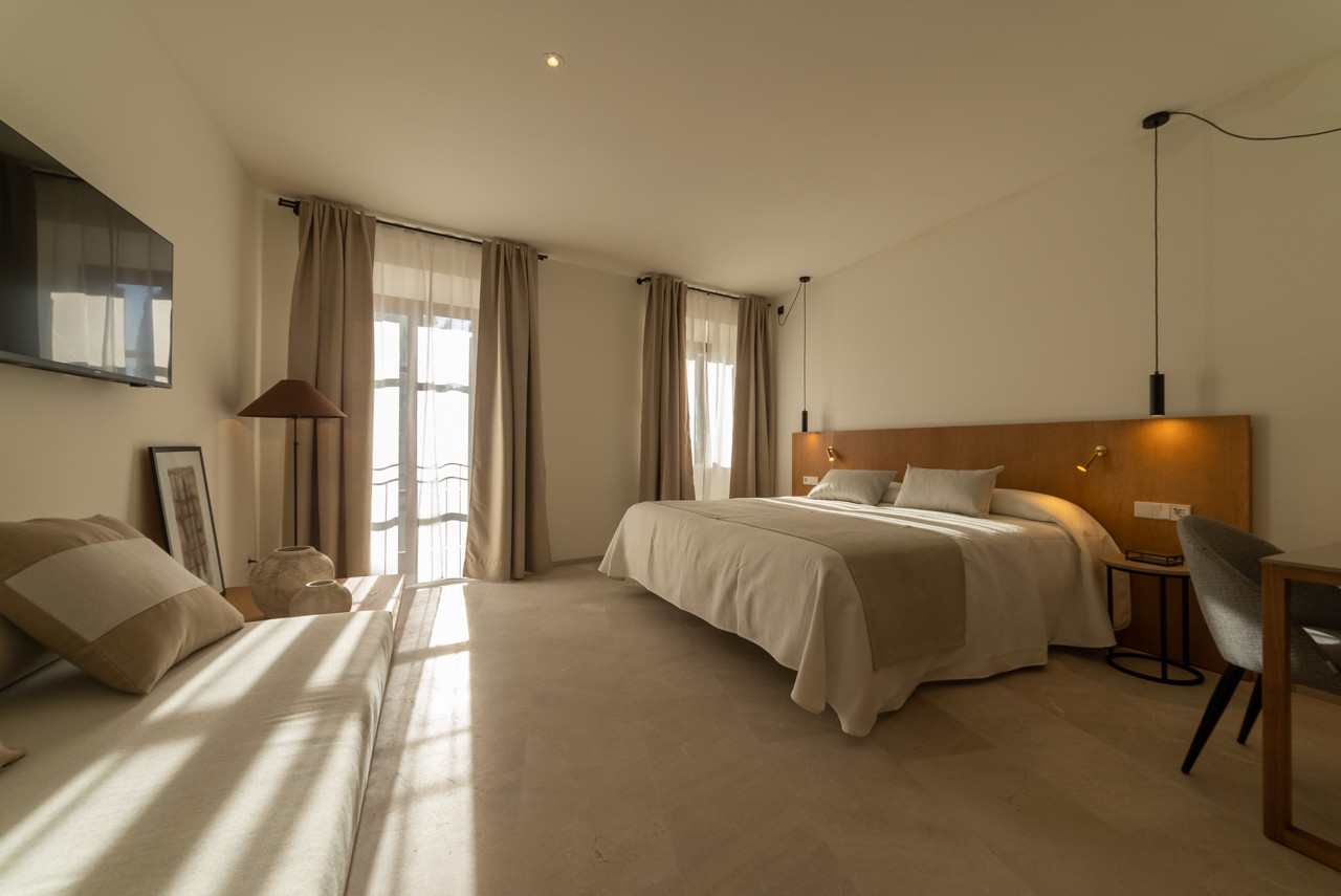 Deluxe Room with Sofa