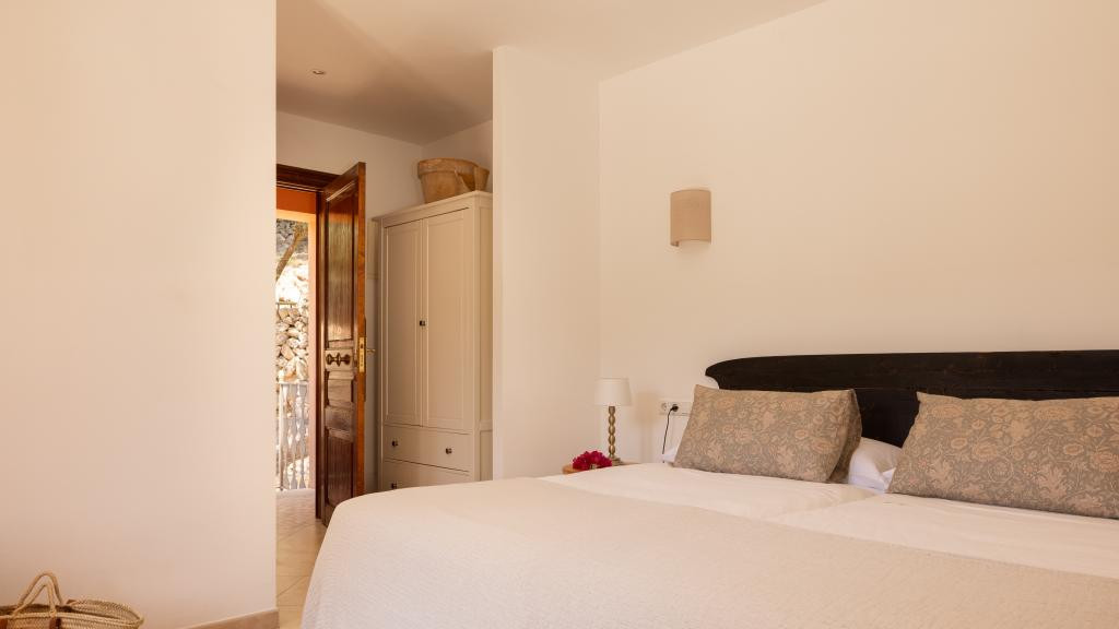 Tramuntana with mountain views and terrace