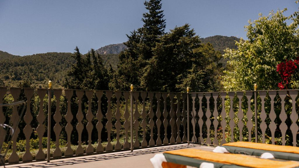 Tramuntana with mountain views and terrace