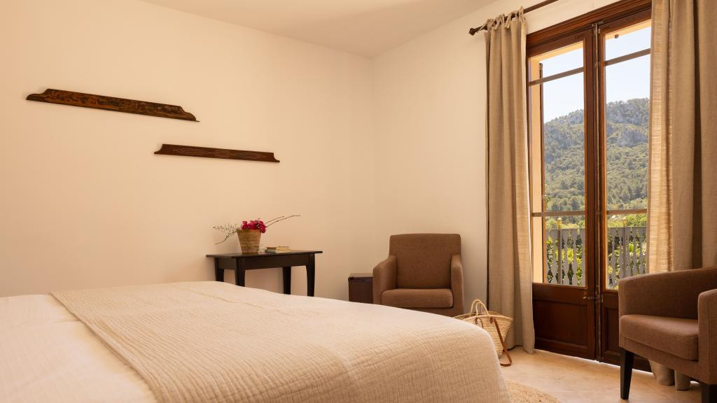 Tramuntana with mountain views and terrace